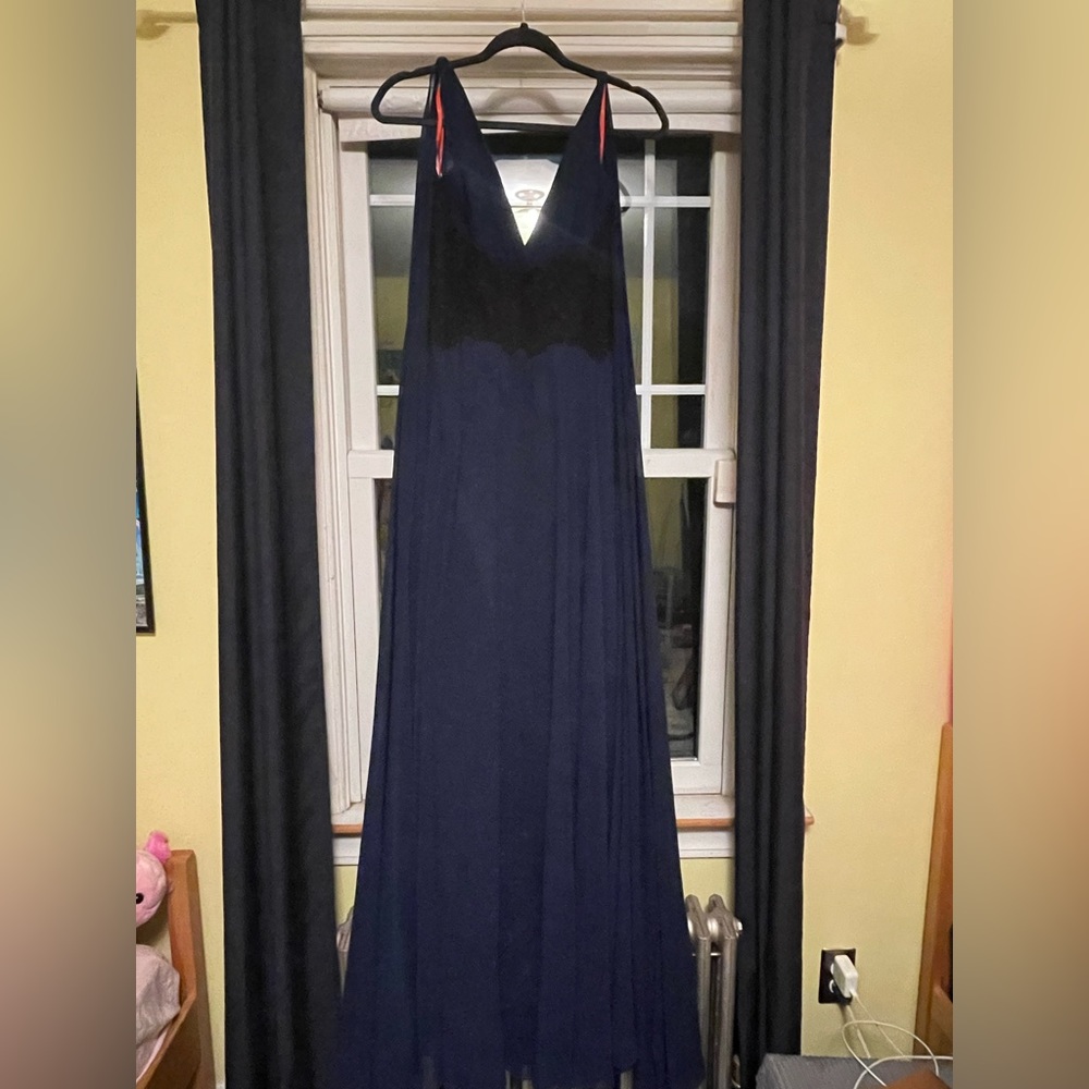 Monique Lhuillier navy blue dress